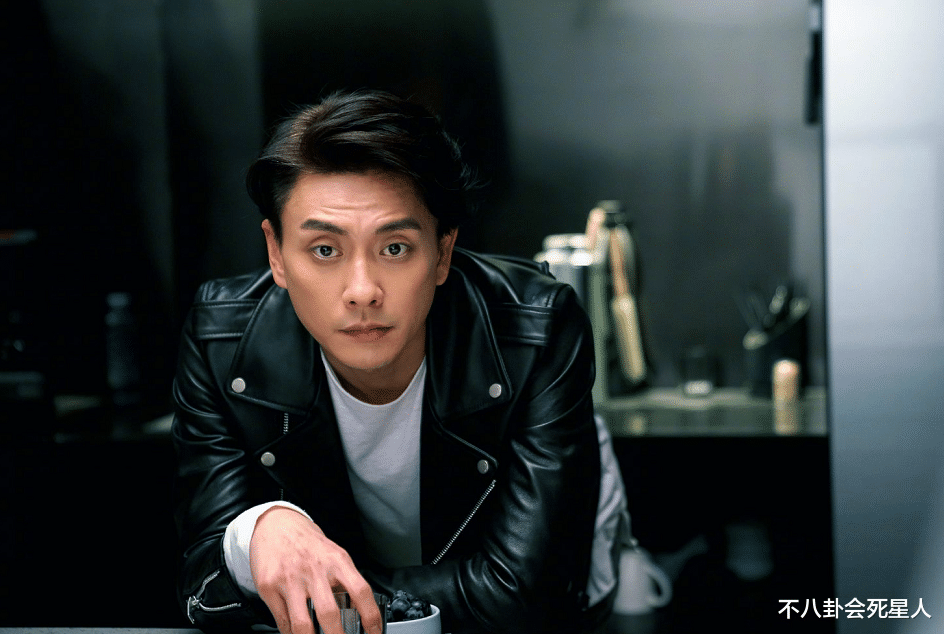 #易烊千玺#41岁林峯脸垮又沧桑，吴卓羲发福油腻，香港四小生只剩他能看