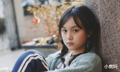 『李宇春』还记得年入百万的“小明兰”吗？因长相可爱被禁止整容，如今怎么样了？