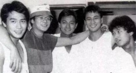 梁朝伟|梁朝伟，火了30年的影帝再次“翻车”，还能“装”下去吗？
