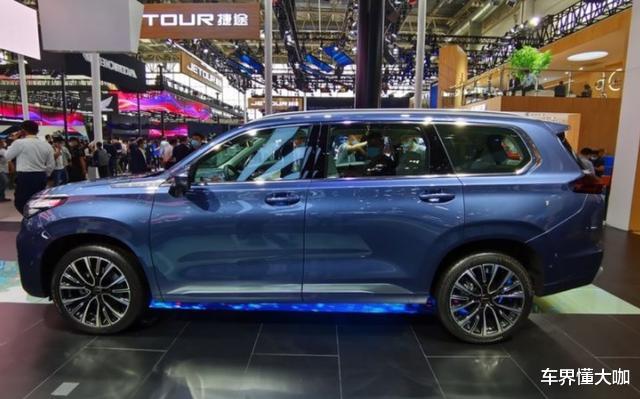 红旗|星途旗舰SUV开启预售，近5米车长3米轴距，配AR实景导航全自动泊车