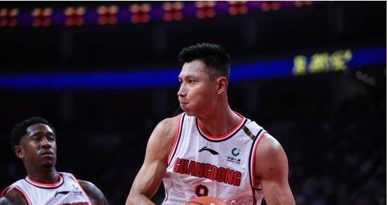 #广东男篮#朱芳雨布局完成！四名内线新星正快速成长，广东队不愁易建联退役