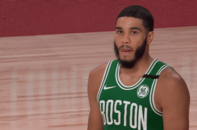 德维恩·韦德|引爆全美！希罗一战5纪录+加冕历史第一新秀，史蒂文斯赛后送他4个字！