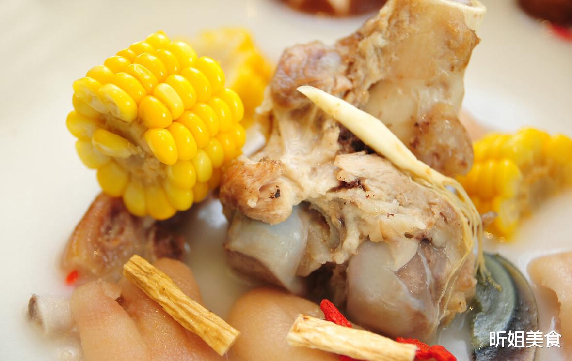 |不管炖什么骨肉汤,都不要直接下锅炖,多加3步,汤浓味鲜没腥味