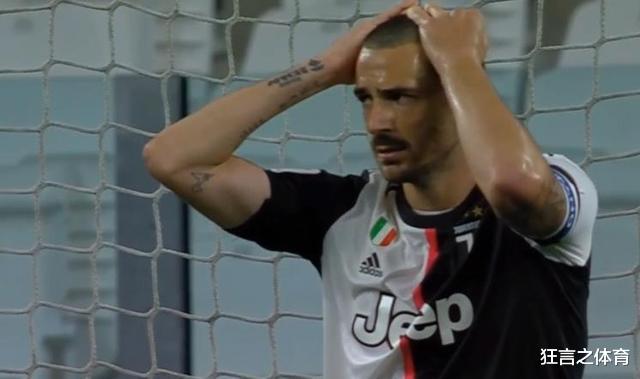 「C罗」狂射24脚没进球！C罗失点伊瓜因玩手机 尤文凭首回合优势淘汰米兰