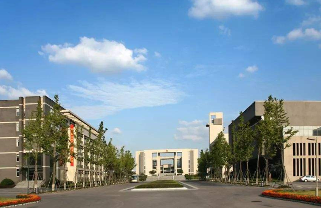 警察▲公安部直属的5所警校，属于本科提前批录取，考上就是“铁饭碗”