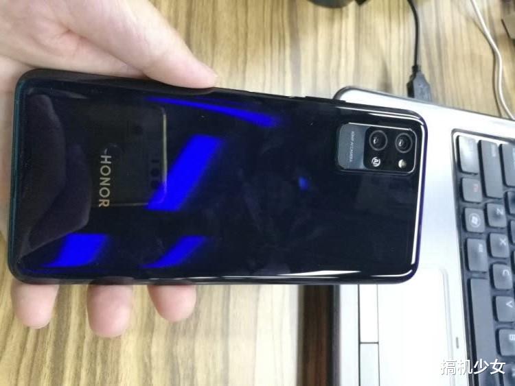 华为荣耀|降价最快的麒麟990手机?40W快充+双模5G,不到一个月降价200元