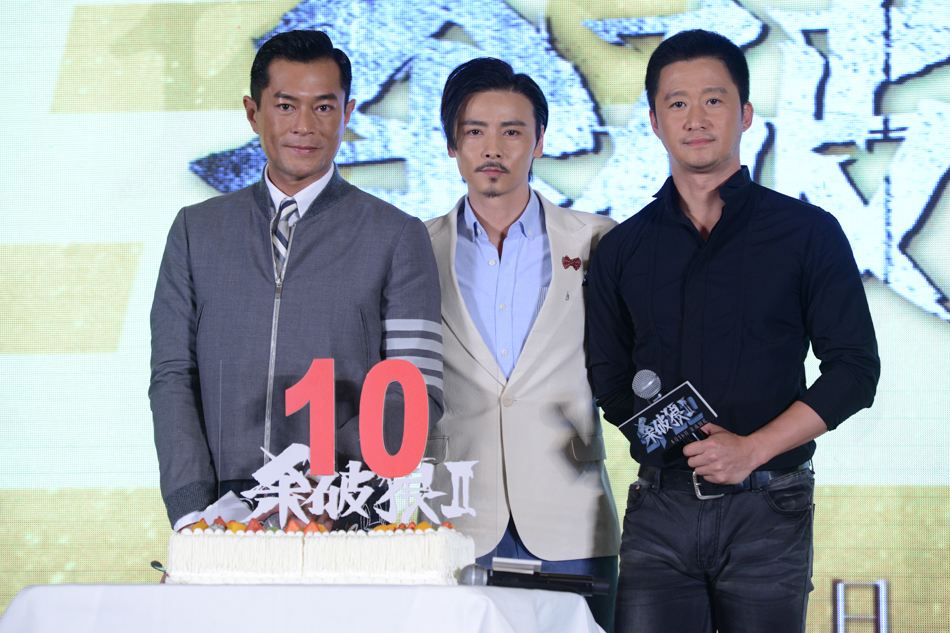 张晋|张晋新片官宣，担纲军事战争大片男一号，风格像吴京的《战狼2》