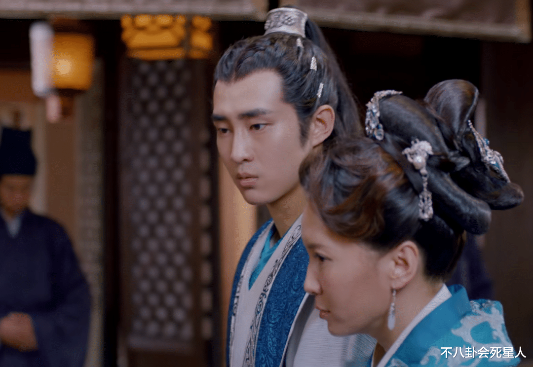 李沁|《狼殿下》空降播出，李沁脸和脖子色差大，特效很假发套明显