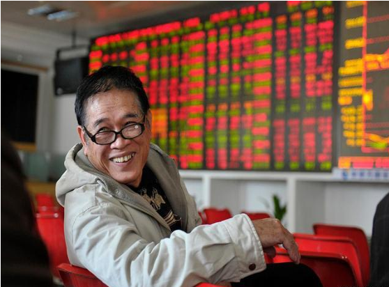 尾盘|中国股市：炸眼！尾盘放量急拉，本周“牛胖了”，满仓的散户大喜