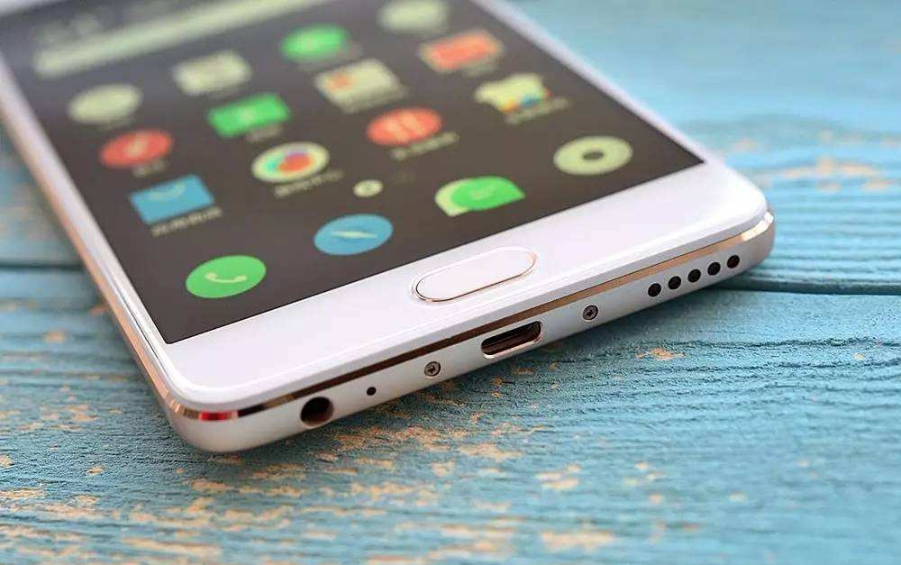 显卡|3.5mm放在底部打游戏时候硌手,为什么没手机商愿意把耳机接口放在侧边?