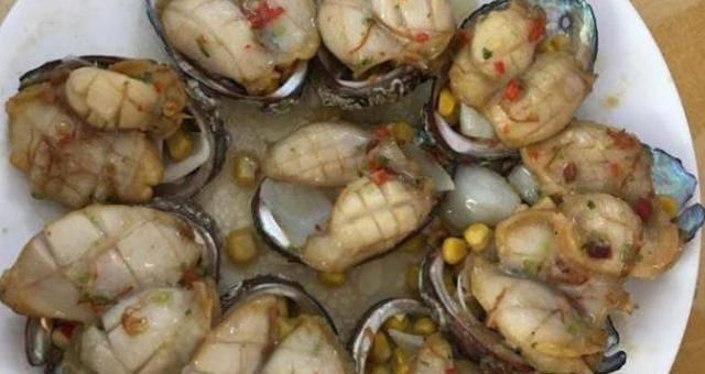 螃蟹|参加婚礼随礼500元，看到菜品后却很尴尬，这些菜让我“怀疑人生”