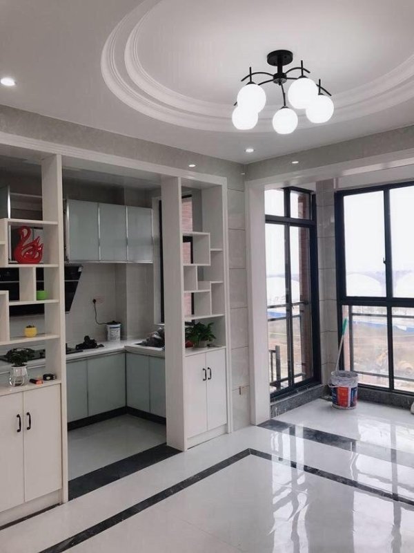 @老公坚持在过道打柜子!一进屋被迷住了,电视墙真心喜欢,谁见过