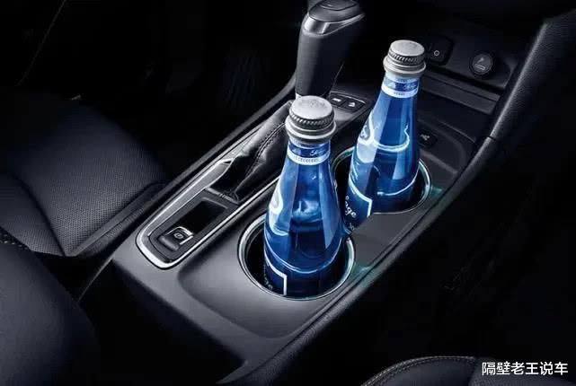 「雪佛兰」又一合资中型SUV“清库存”，17w降至11w，油耗6L，放弃哈弗H6