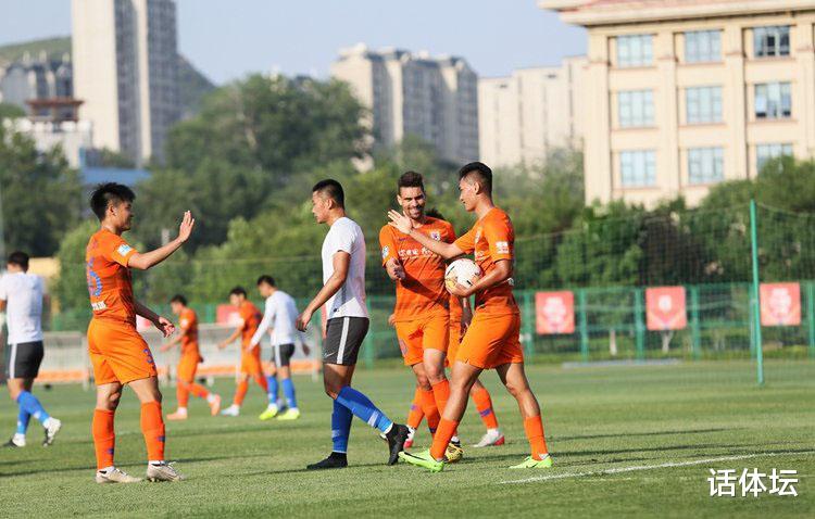 山东鲁能：梅西式过人+无解进球+造乌龙！鲁能新星令名嘴直呼：简直难以置信！