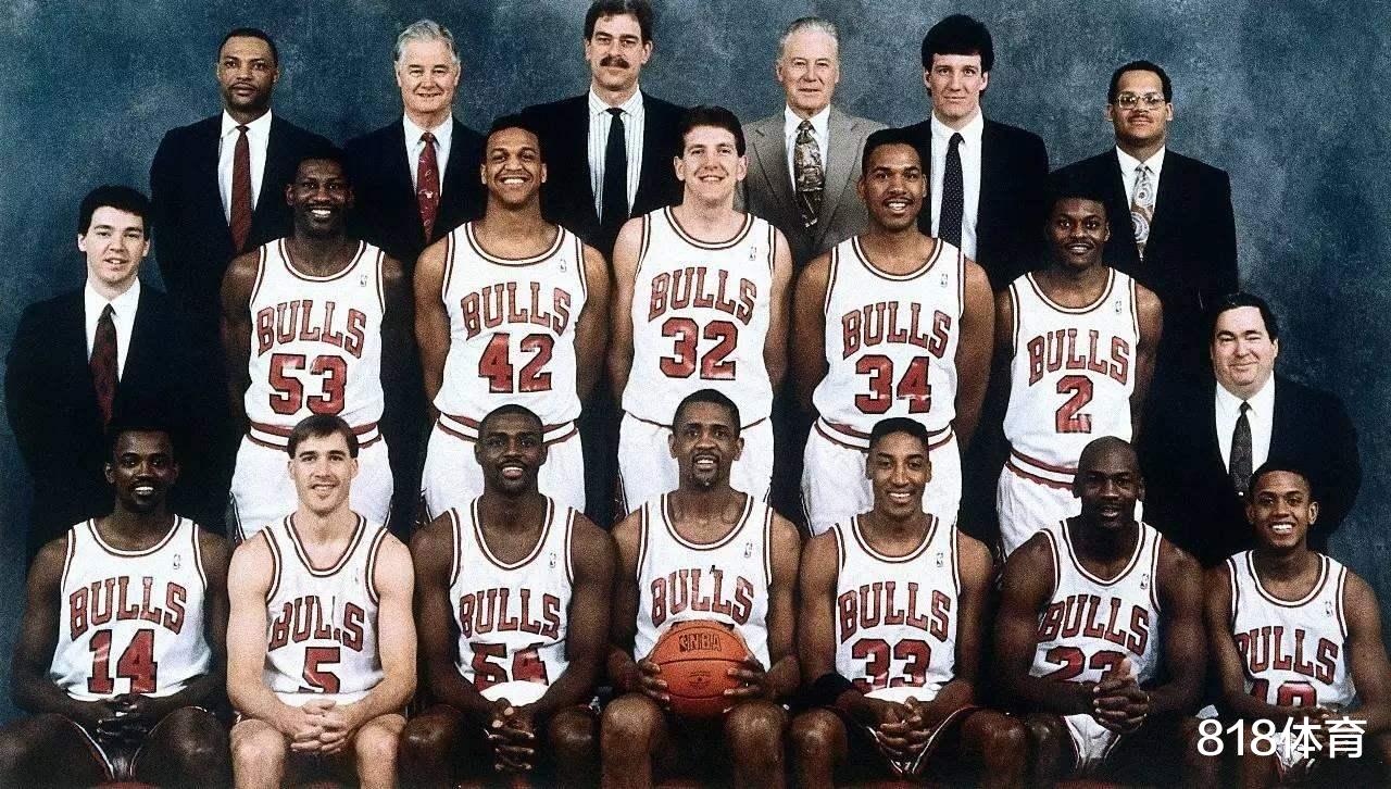 「公牛队」罗德曼：若98年公牛没有解体，可以轻松拿下4连冠，就没马刺啥事了