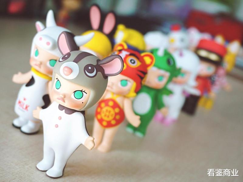 盲盒■冷门“暴利行业”快速兴起，有人一年花掉120万，有人一年赚了4.5亿