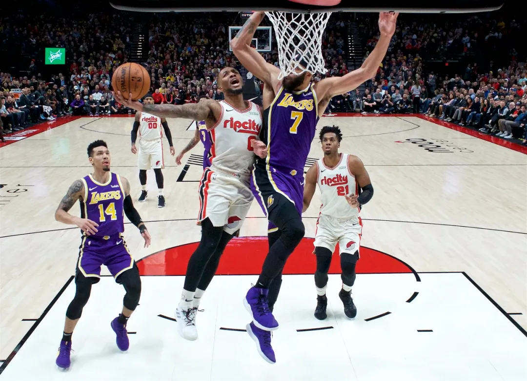 「湖人队」NBA最可怕的球队出现了!两悍将要复出!他们真打算黑八湖人啊!