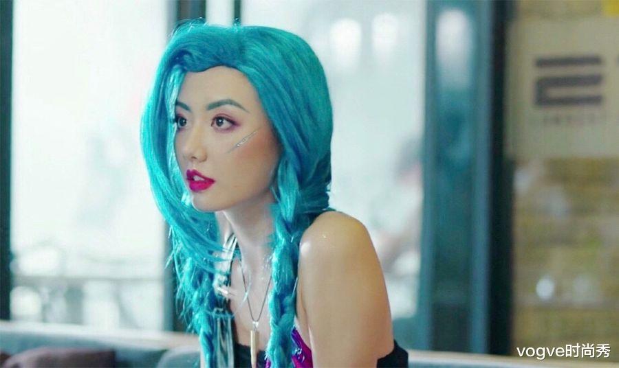 破产|《穿越火线》苏佳意：史上最废服装女配，如果剧组破产就是因为她