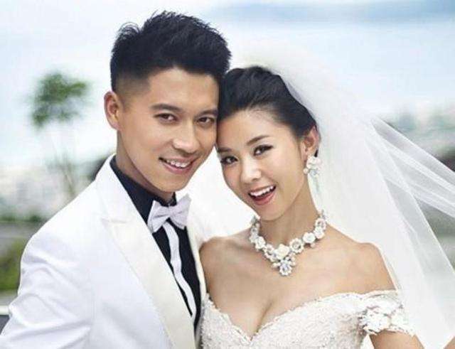 「王雷」王雷妈妈上节目 太年轻令主持人一时语塞 王爸救场：这是他亲妈