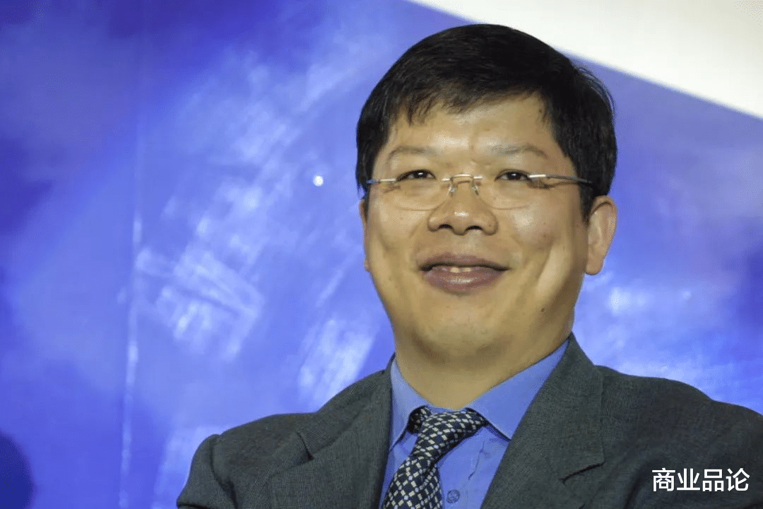 网易|腾讯网易创始人如今的身价已超千亿，那新浪创始人的身价是多少？