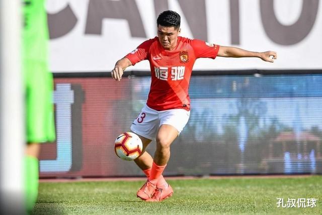 『广州恒大』卡纳瓦罗为恒大捡到一块宝！力挺中乙新星上位，球队攻防因此受益