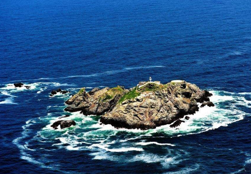 ##中国又一景区“膨胀”？门票高达160元，景区内一瓶矿泉水卖30元