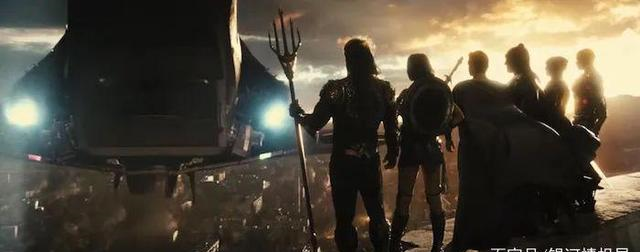 预告片|帅炸！《神奇女侠1984》公布全新预告！反派豹女战斗造型首次亮相