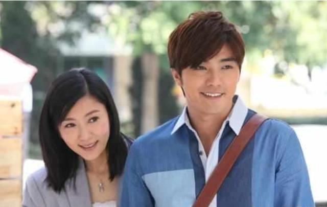 「贺军翔」家世显赫却进娱乐圈，跟初恋相爱13年结婚，现36岁发福却还是帅气