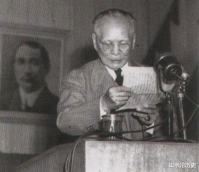 开国大典|最牛黑帮大佬，开国大典站在伟人身边，死后被总理亲自葬入八宝山