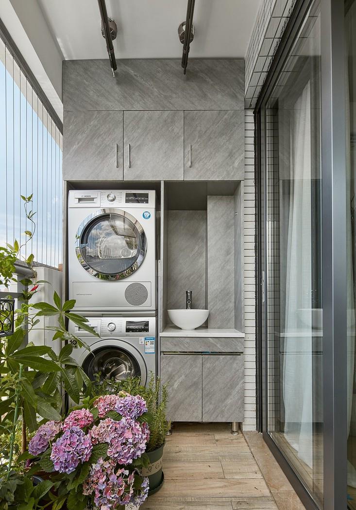 |大小45㎡，装修白墙配木色家具，这么普通的房子为啥这么多人赞？