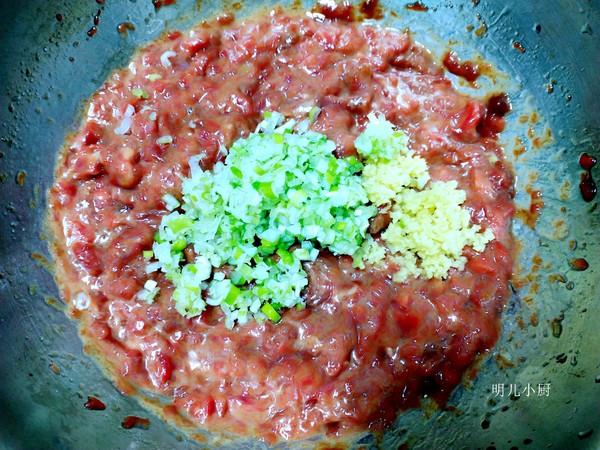 饺子@四月，用它包饺子，又鲜又嫩，隔三差五吃，提高免疫力身体棒！