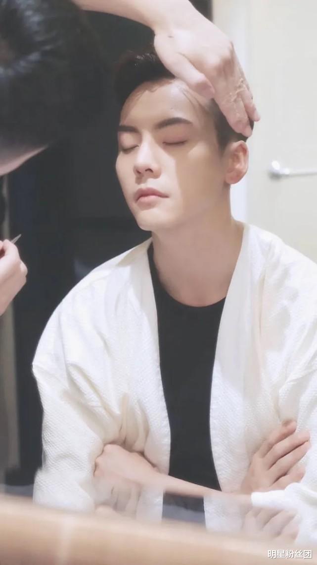 落花时节又逢君|《落花时节又逢君》要开拍，看到男二号任嘉伦，就知道这部剧要火