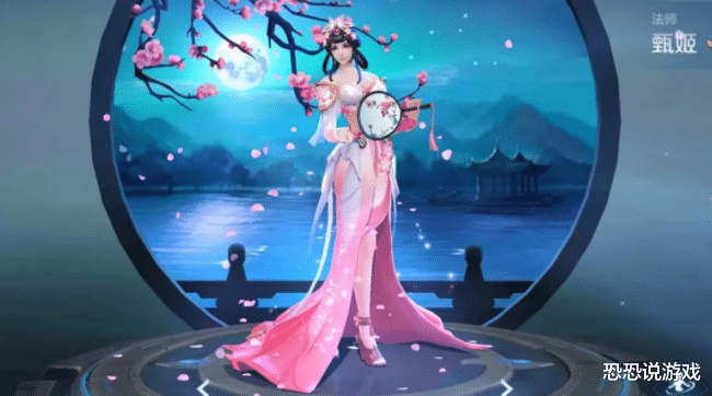 「艾琳」朋友一千收的账号1个荣耀典藏也没有，本认为亏哭，点开左上方后吓懵