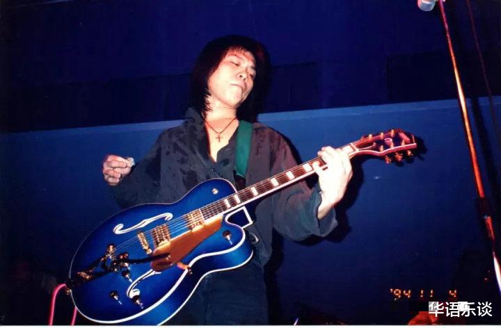 吉他|那个张牙舞爪唱情歌的“卡车司机”伍佰，为什么能屹立歌坛30年？