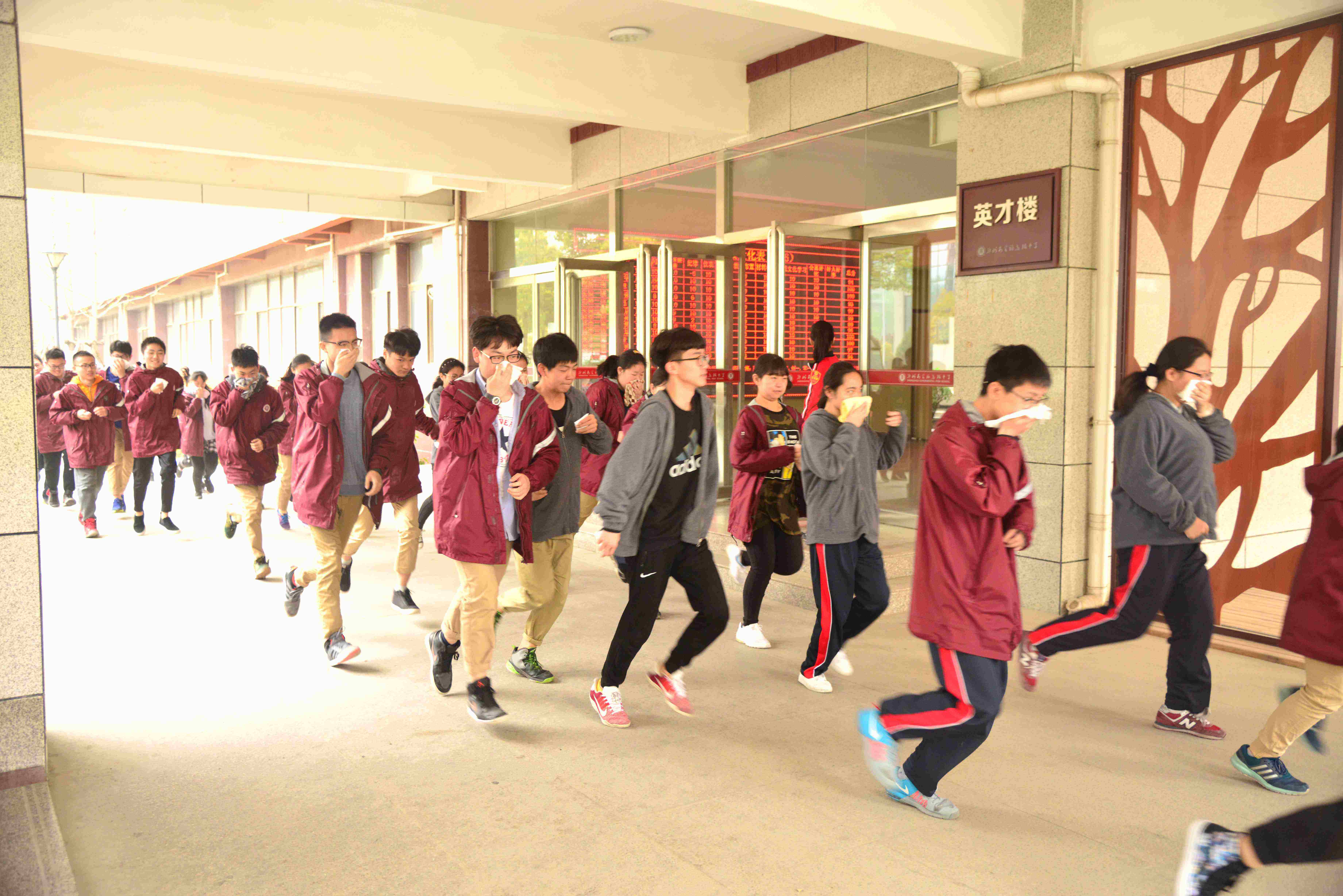 数学▲提高数学成绩的方法很简单，就是反复刷高考真题卷子