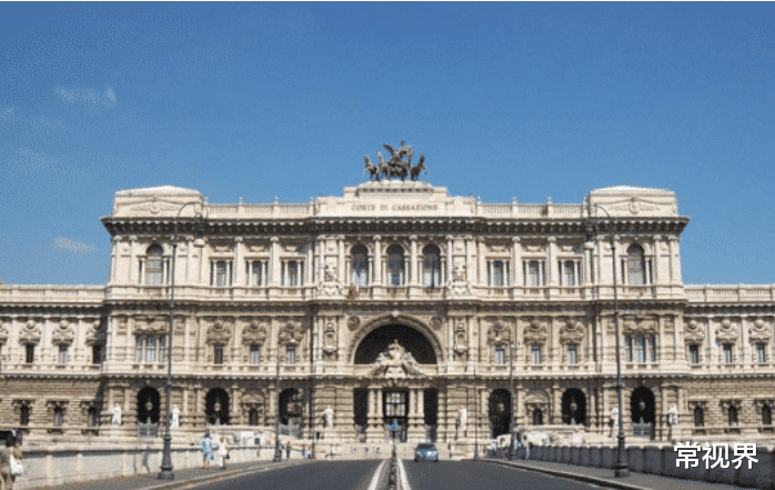 常视界|意大利少女被四名移民侵犯，事后被丢弃工地，最终因无人救援死亡