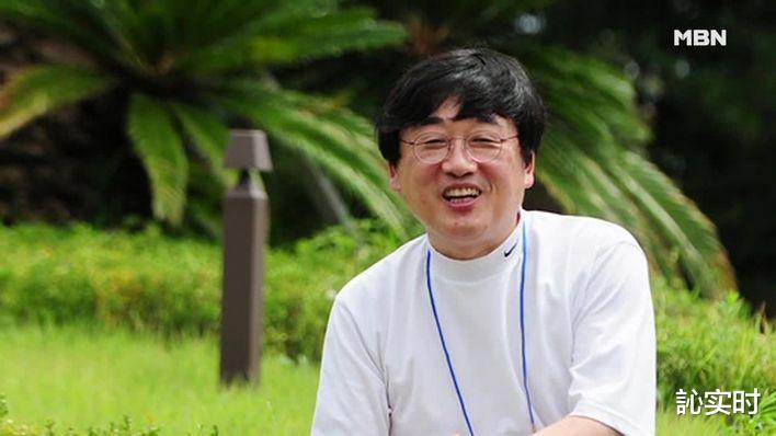 金喜爱▲《夫妻的世界》52岁金喜爱现实是有钱太太，老公被称韩国「比尔·盖茨」