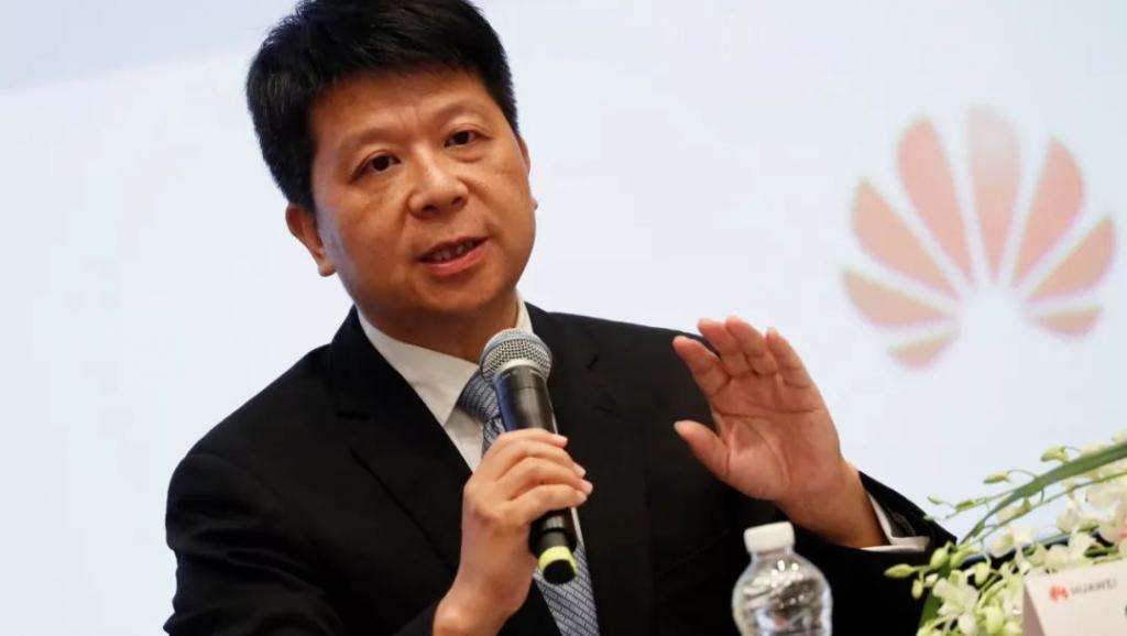 华为|退出手机市场？华为董事长正式表态，美国想后悔也来不及了