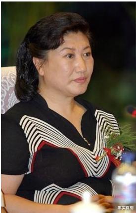 何庆魁|春晚笑星辞世后，女儿全靠遗产挥霍度日，何庆魁：不撒谎就不会死