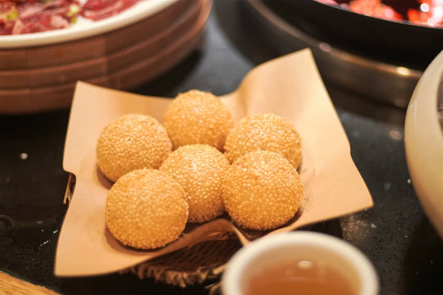 中国下一个“北京”，杭州和成都不被看好，哪一座城市最能胜出呢