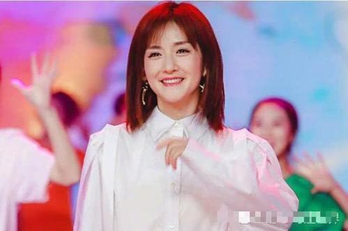 谢娜■谢娜称名字带“娜”的都是美女，沈腾脱口而出一个人名，实力拆台