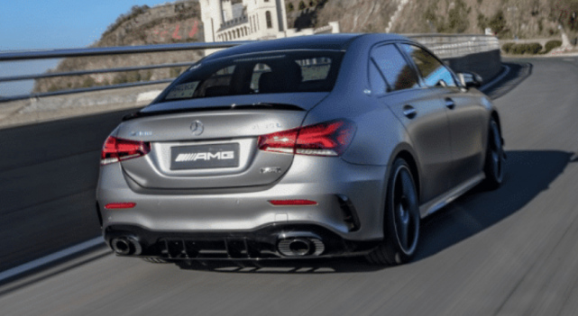 #奔驰A级#奔驰AMG再添“悍将”！搭2.0T榨出306马力，不到40万比A7还香