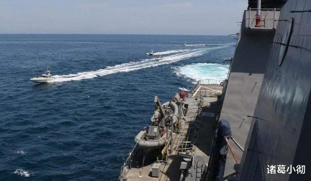 伊朗■亚洲大国嗅到战争味道，大批军舰火速开赴海峡，局势岌岌可危