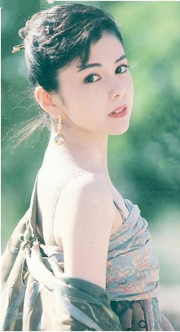 【中森明菜】日本昭和时代影视剧里我见犹怜的美人，这才叫惊艳了时光