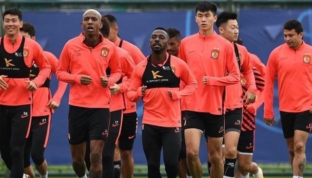 广州恒大|担心！广州恒大要注意，足协再出奇招，裁判安排又引争议