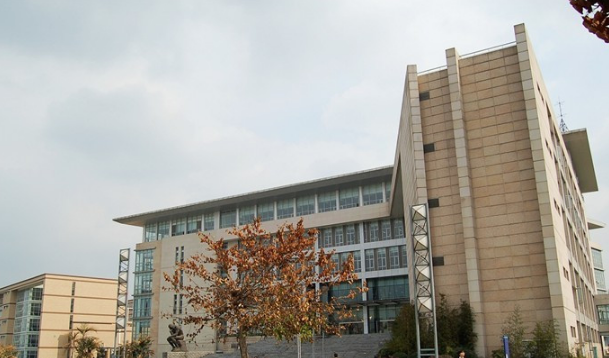 西南财经大学：西南地区“最好”的211大学，录取分数超过川大，毕业后就业不愁