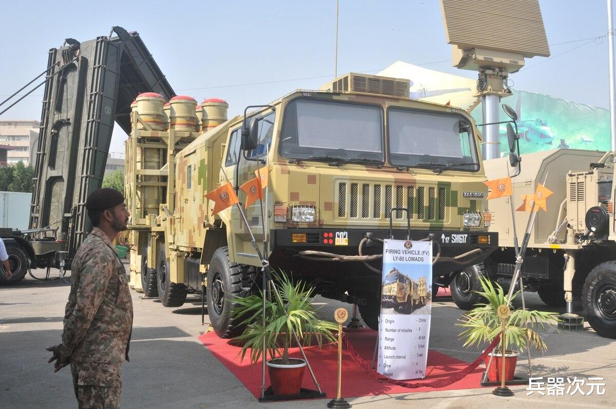 印度@印度军方越境500米，防空部队直接开火，8架侦察机被击落