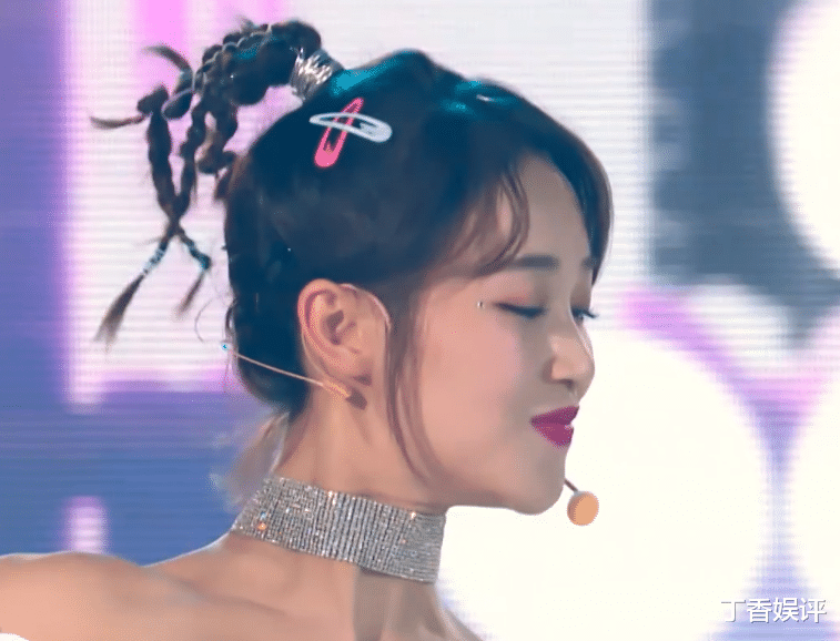 演唱会：《姐姐》迎来主题曲，站位的真相是什么，看到万茜后我明白了