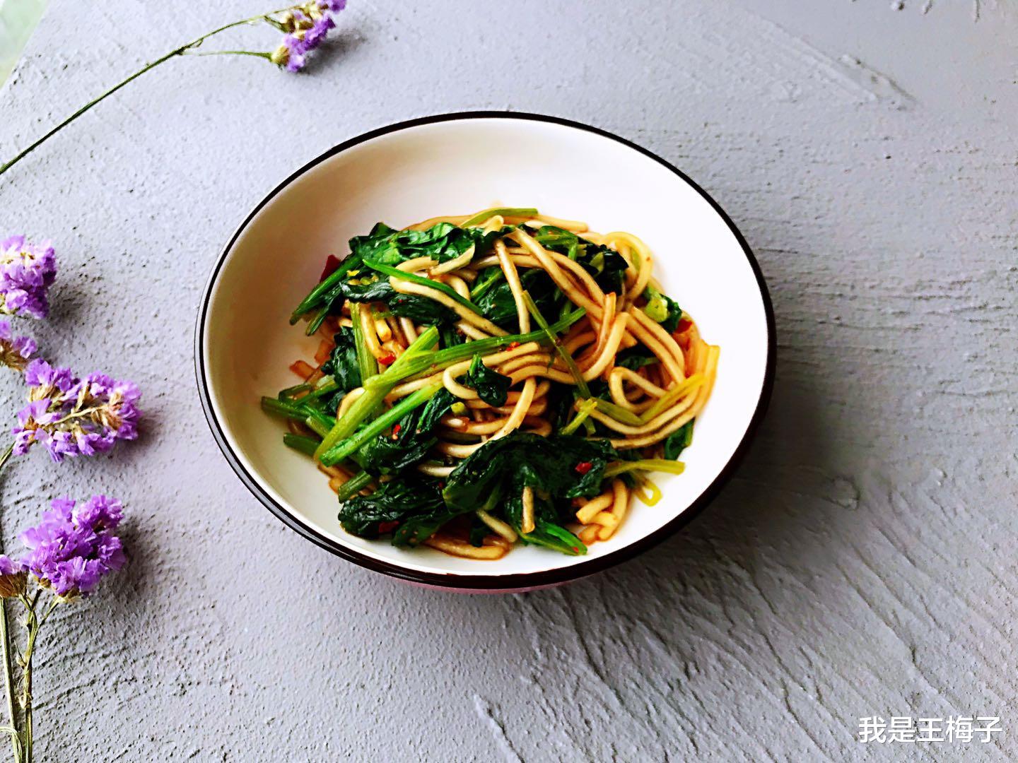 『芥菜』菠菜和它天生一对，隔三差五吃，排出黑臭便，腰肢都变细了