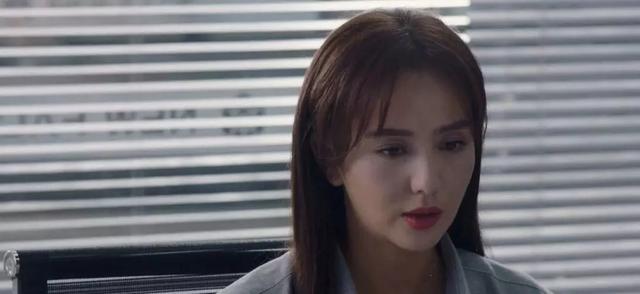 佟丽娅▲佟丽娅是被Angelababy附体了吗？